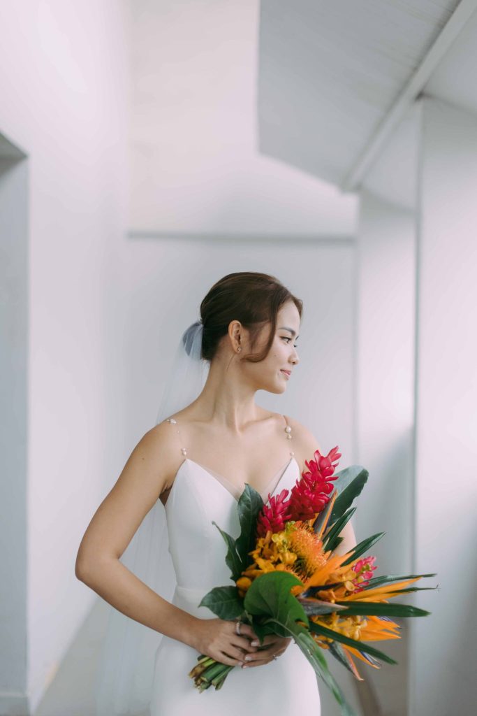 Apple wearing _ LUNA