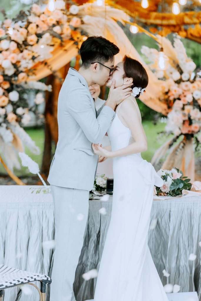 Hui Wen wearing _ ARIA